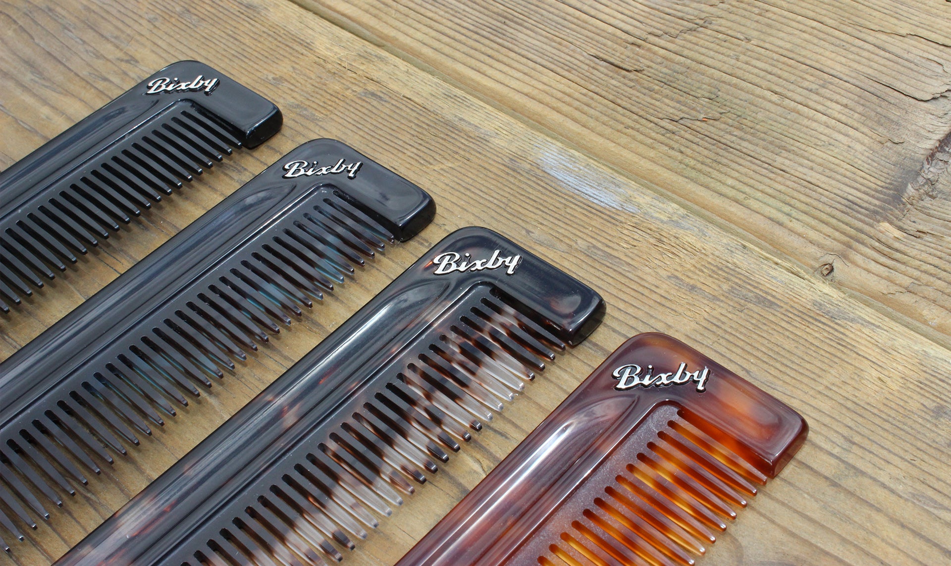 Bixby combs lined up diagonally 
