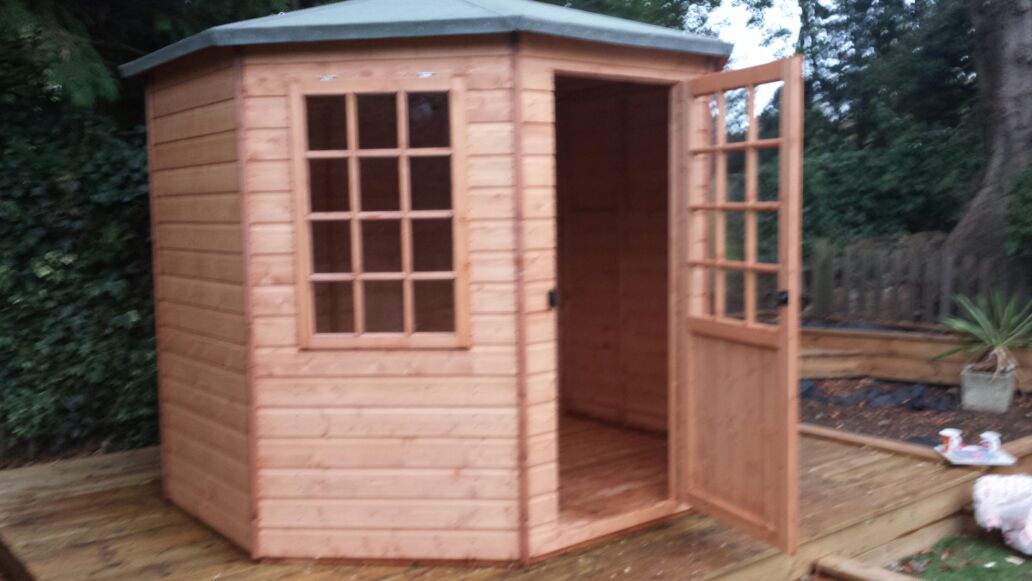 Arreton Summerhouse 8' x 8' (approx) – Norfolk Sheds