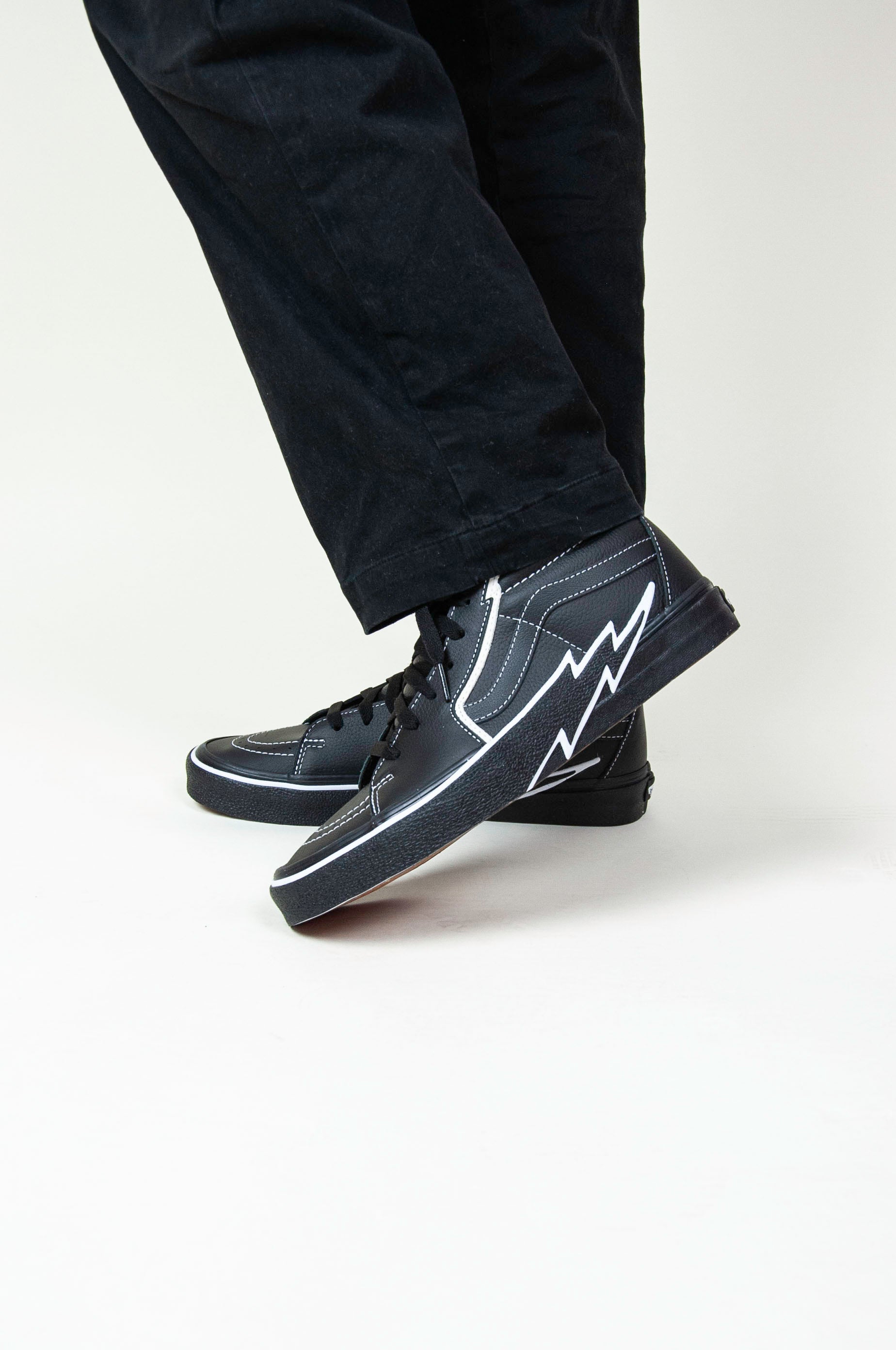 Vans Sk8-hi Bolt Sneakers in Gray for Men