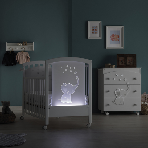 Baby bed with led chromotherapy lights