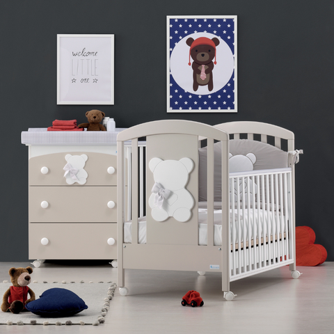 Design baby quilt and protectors Complete baby crib sets Unique design crib protectors Premium baby quilt