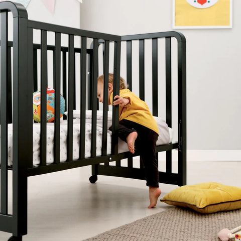 9 in 1 Transformable Baby Cot black