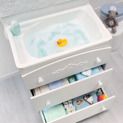 chest of drawers baby bathtub