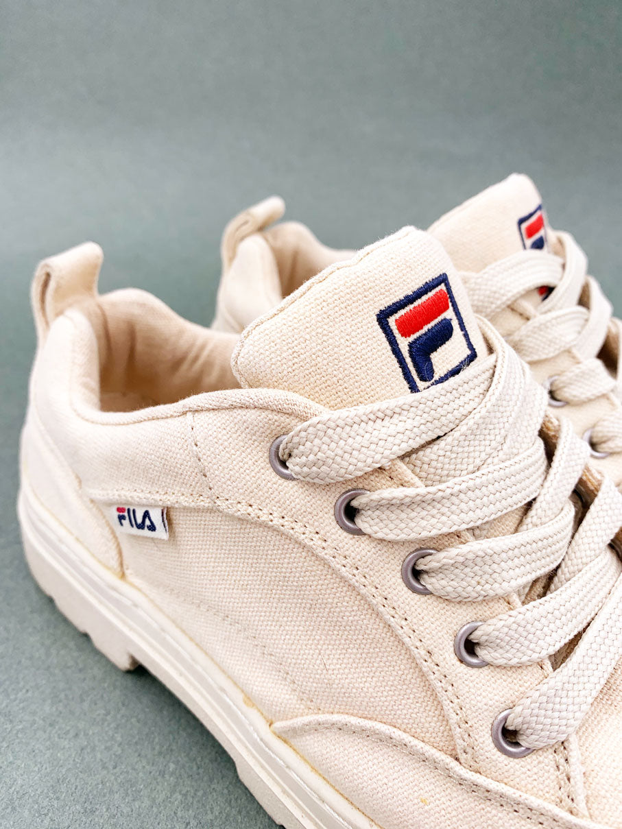 fila en toile