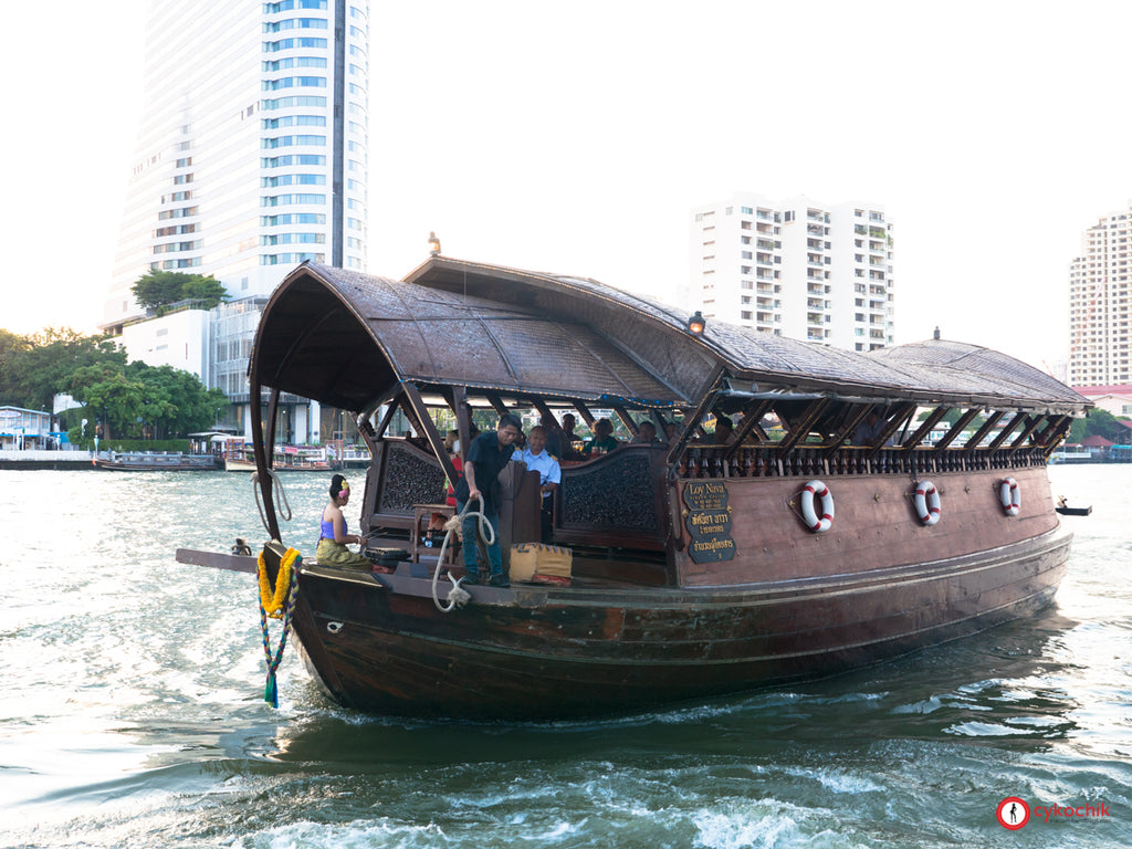 Loy Nava Dinner Cruise