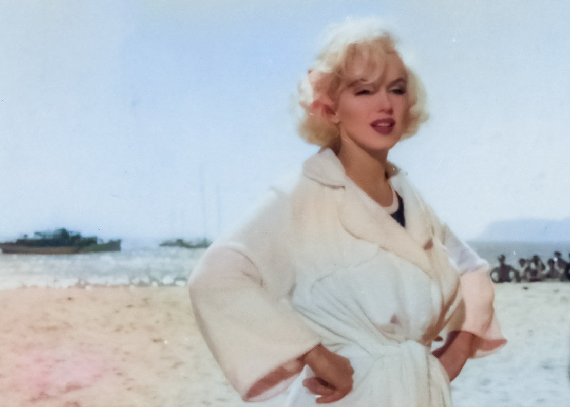 SEYANTE Luxury Bathrobe - Marilyn Monroe - Some Like It Hot
