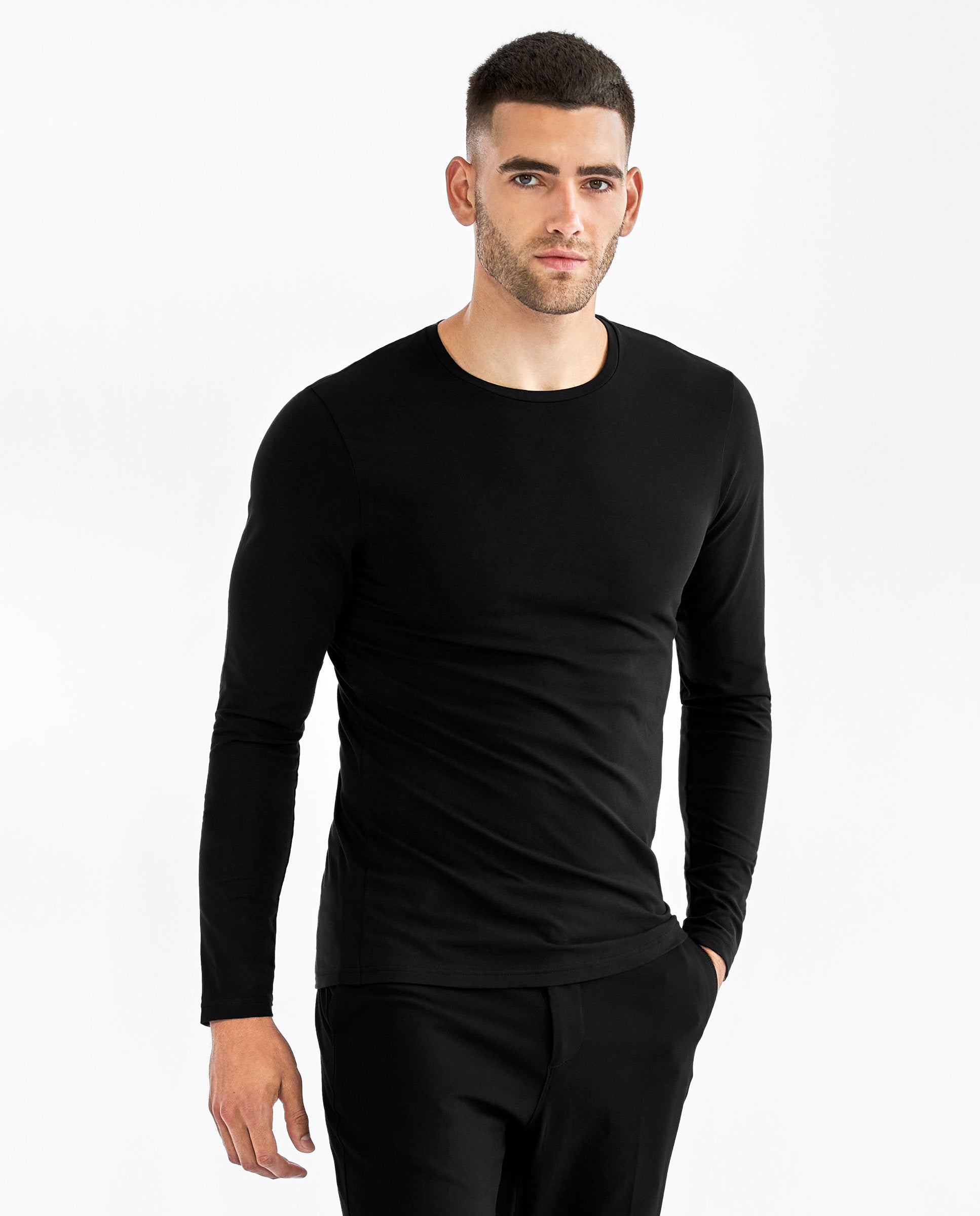Camiseta cuello caja manga larga algodón negra – 90116-0002 | MIRTO