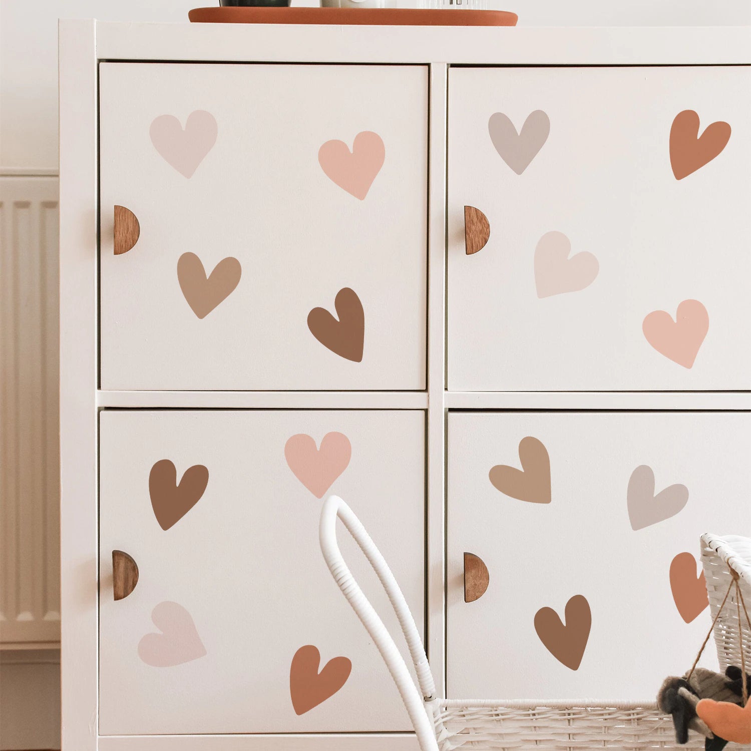 Cute Bohemian Hearts Wall Decals Neutral Colors Beige Brown Pink Hearts Removable PVC Wall Stickers For Baby's Room Children's Bedroom Nursery Art Decor