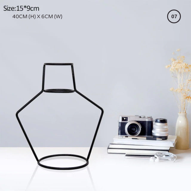 Retro Line Art Minimalist Nordic Iron Frame Tabletop Vase For Kitchen Living Room Table Simple Modern Decoration Scandinavian Style Home Interior Styling