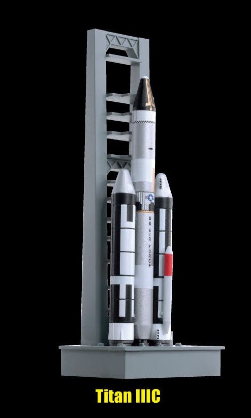 Титан 3.3 5. Ракетоноситель Титан 3. Титан 3e ракета. Драгон 1/400 ракета Титан 3с Mol. Ракеты гиганты игрушки.