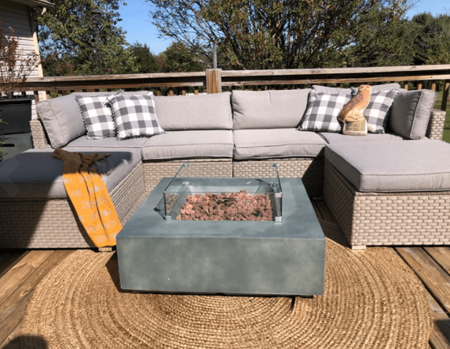 u shaped outdoor sectional set with rectangular fire pit-min