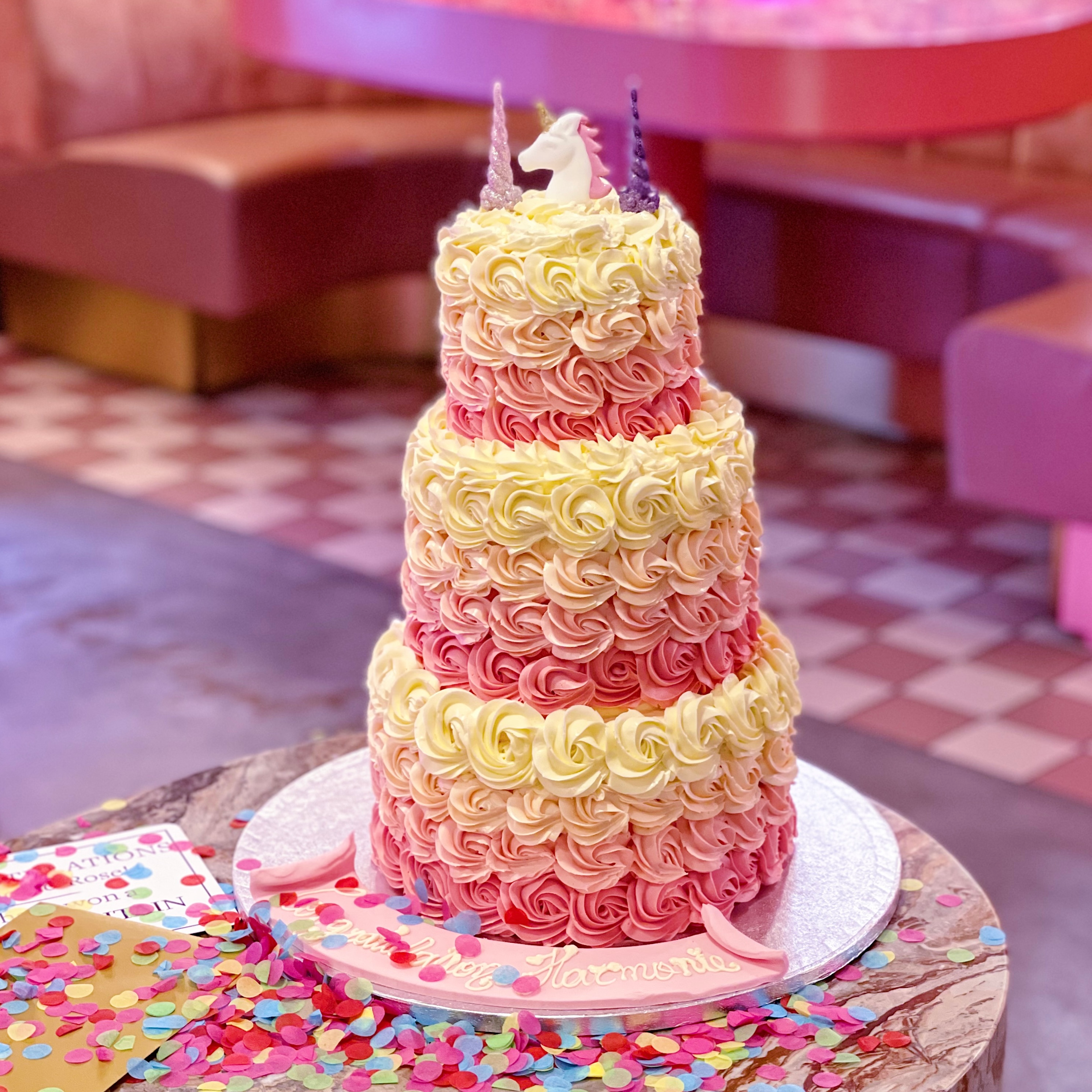 Lullabelle Cakes: birthday, celebration and wedding cakes, Edinburgh -  Unicorn 🦄 cake :) | Facebook