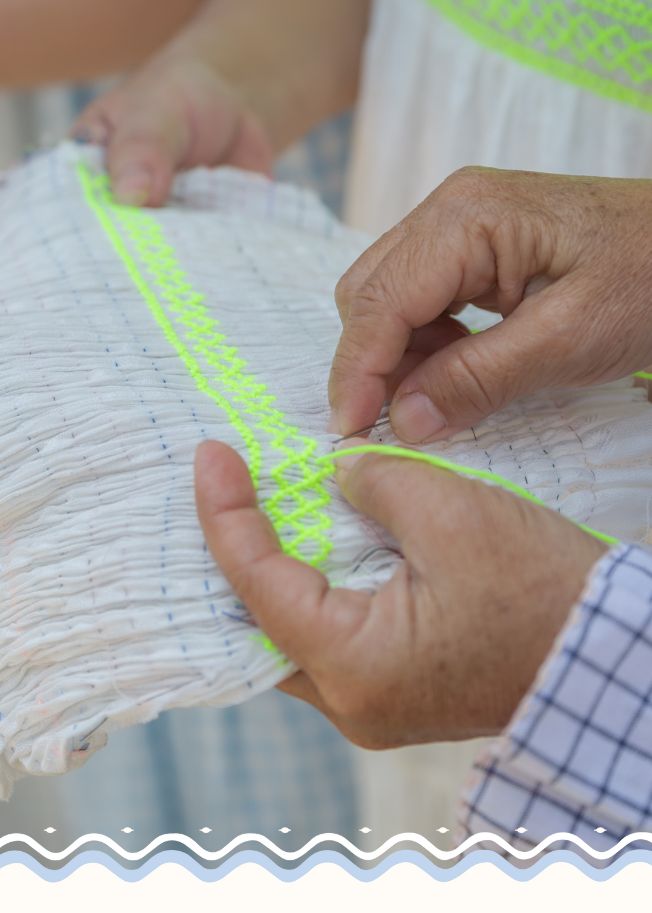 The art of hand smocking (5).jpg__PID:38155b42-f219-4a75-879a-26f544610948