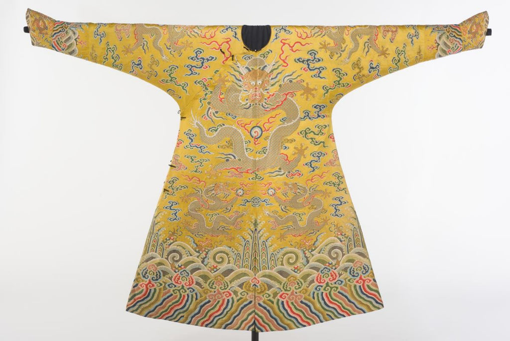 guo pei dragon robe