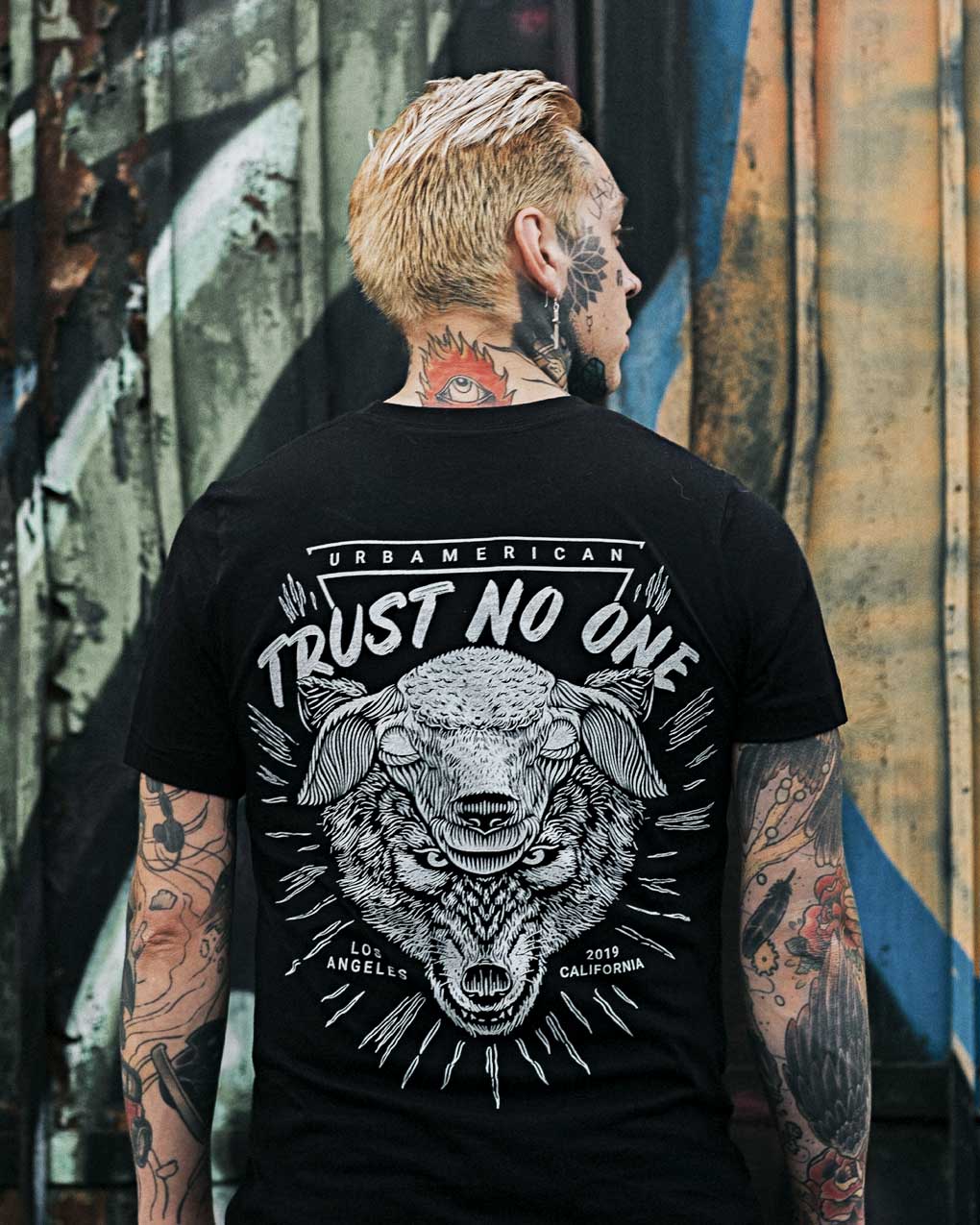 Trust No One - T-Shirt for Men & Women