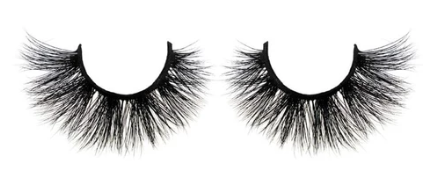Baddie B lashes in style #BADDIE