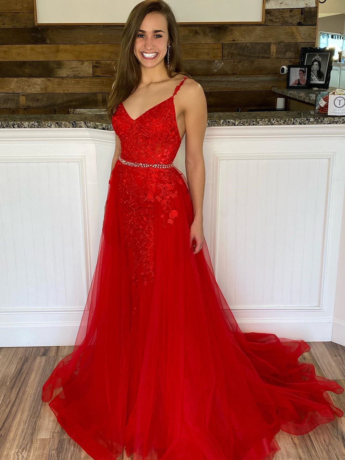 Elegant Red A Line Prom Dress 2020 Deep V Neck, High Slit Evening Gown With  Long Flowing Skirt From Aiyawedding, $111.26