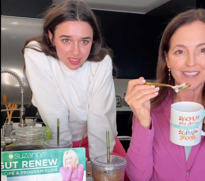 violet and caroline enjoying a GUT RENEW pumpkin mug cake 