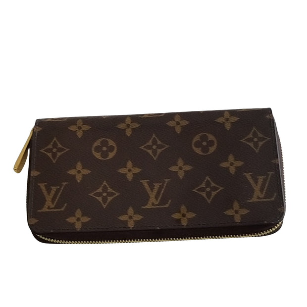 Louis Vuitton Heart Coin Purse Limited Edition Degrade Monogram Vernis -  ShopStyle Wallets & Card Holders