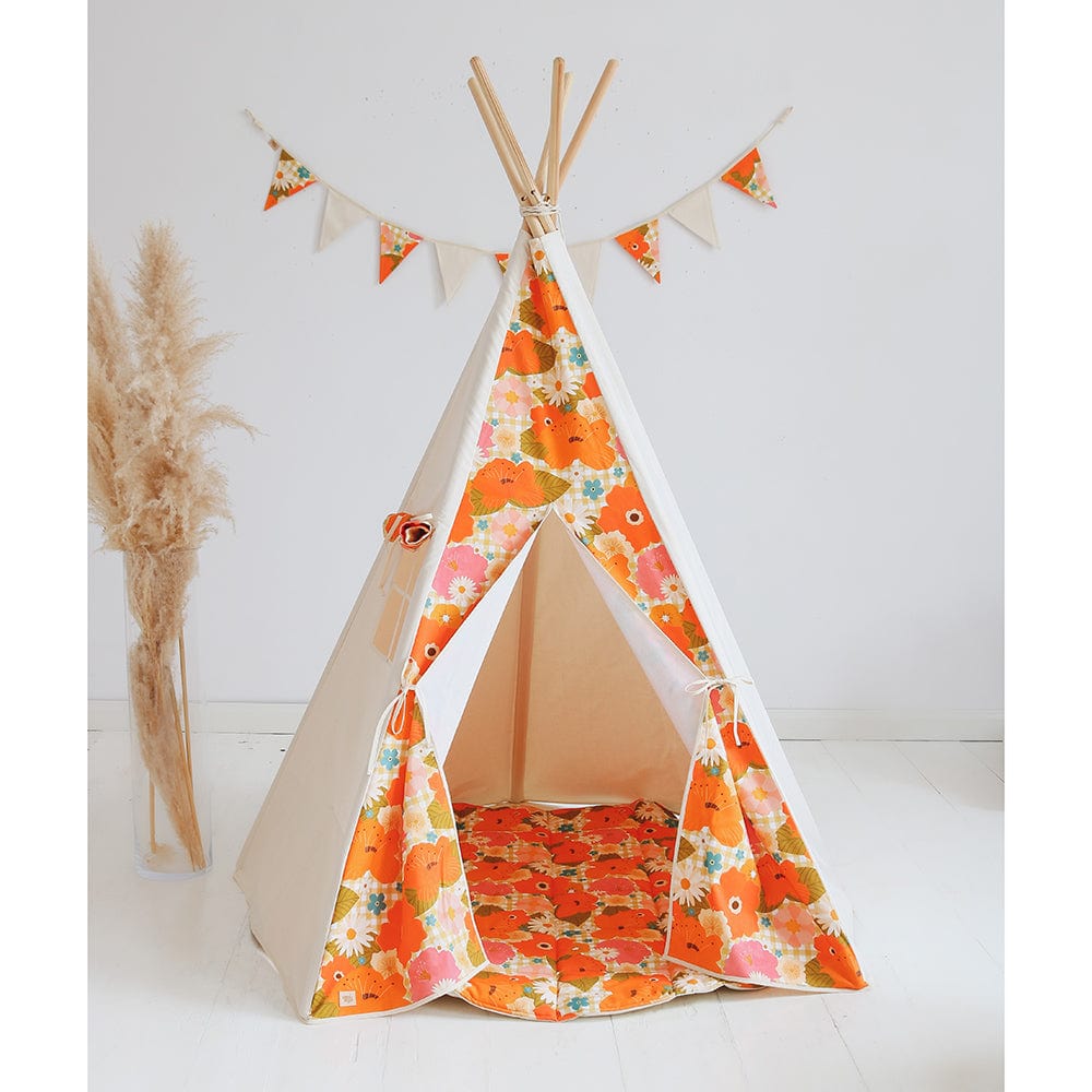 Picnic With Flowers Teepee - Beige 