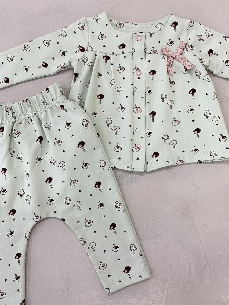 Little Chicks Pale 2 Piece Top and Bottoms Outfit Newborn