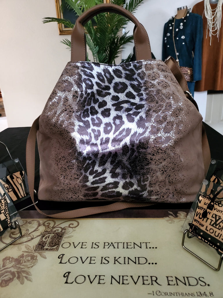 Leopard Print Foldover Clutch – SplendidPineapple