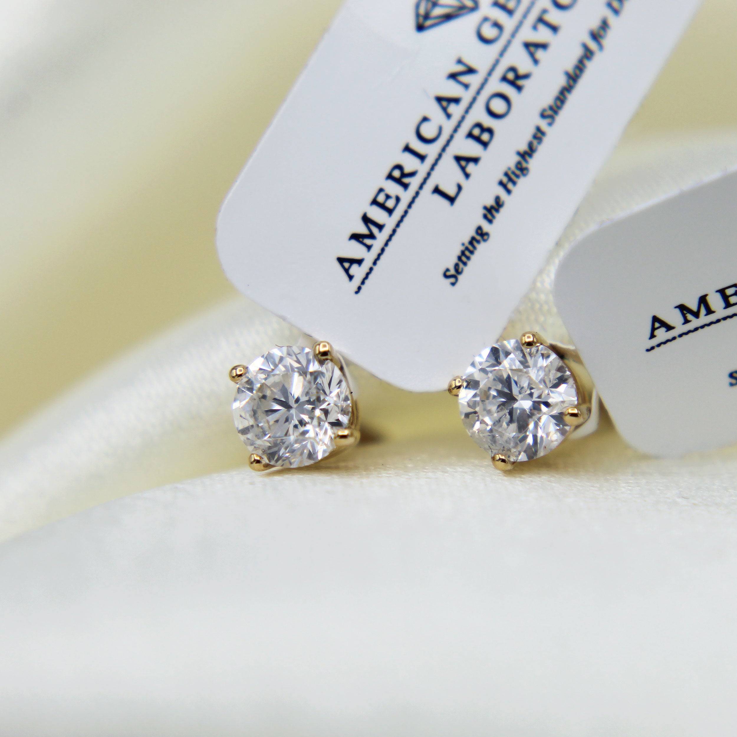 Diamond Earring 001-150-02070 18KW - Tipton's Fine Jewelry | Tipton's Fine  Jewelry | Lawton, OK