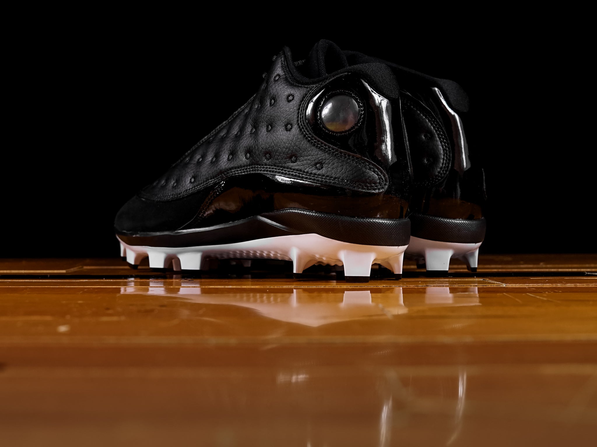 jordan retro 13 mcs cleats