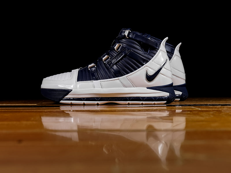 lebron nike zoom 3