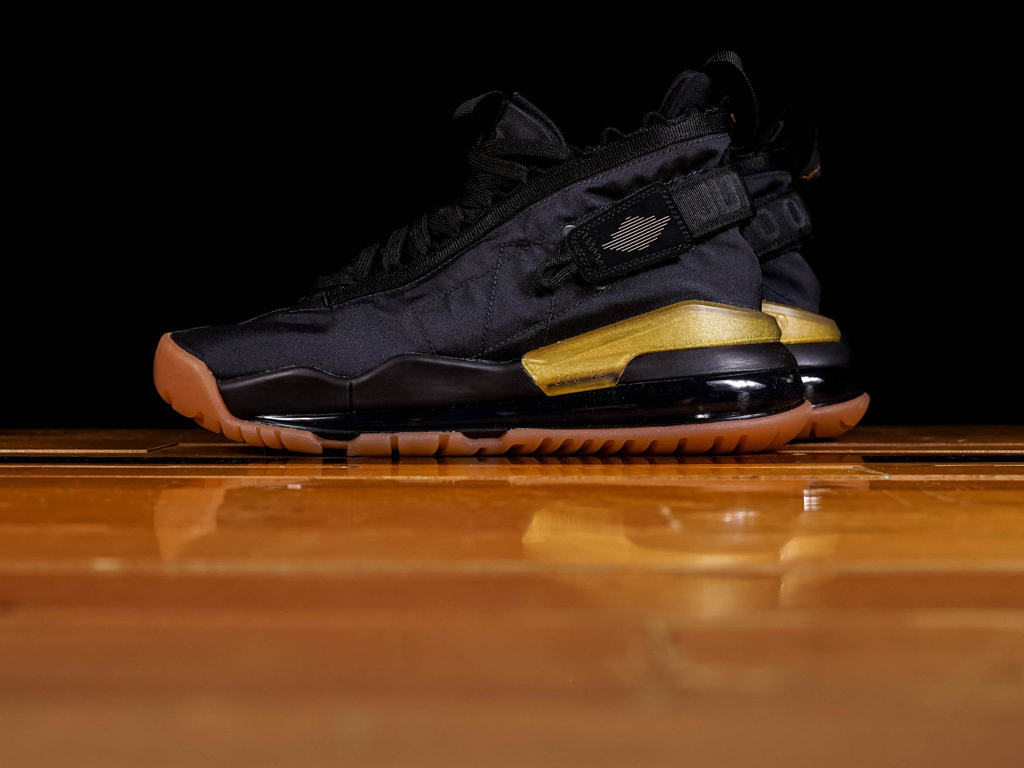 air jordan proto max 720 gold