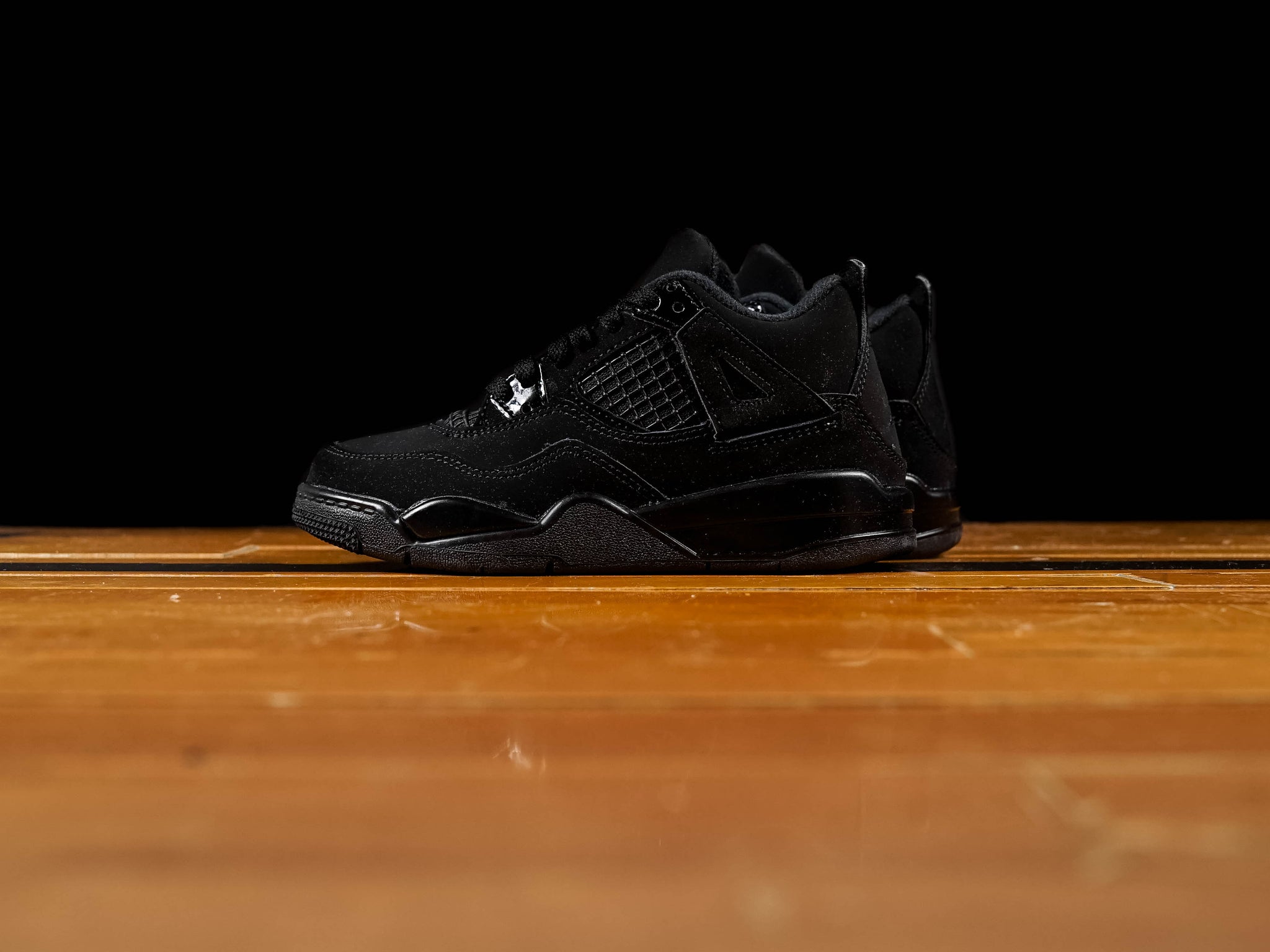 jordan retro 4 all black