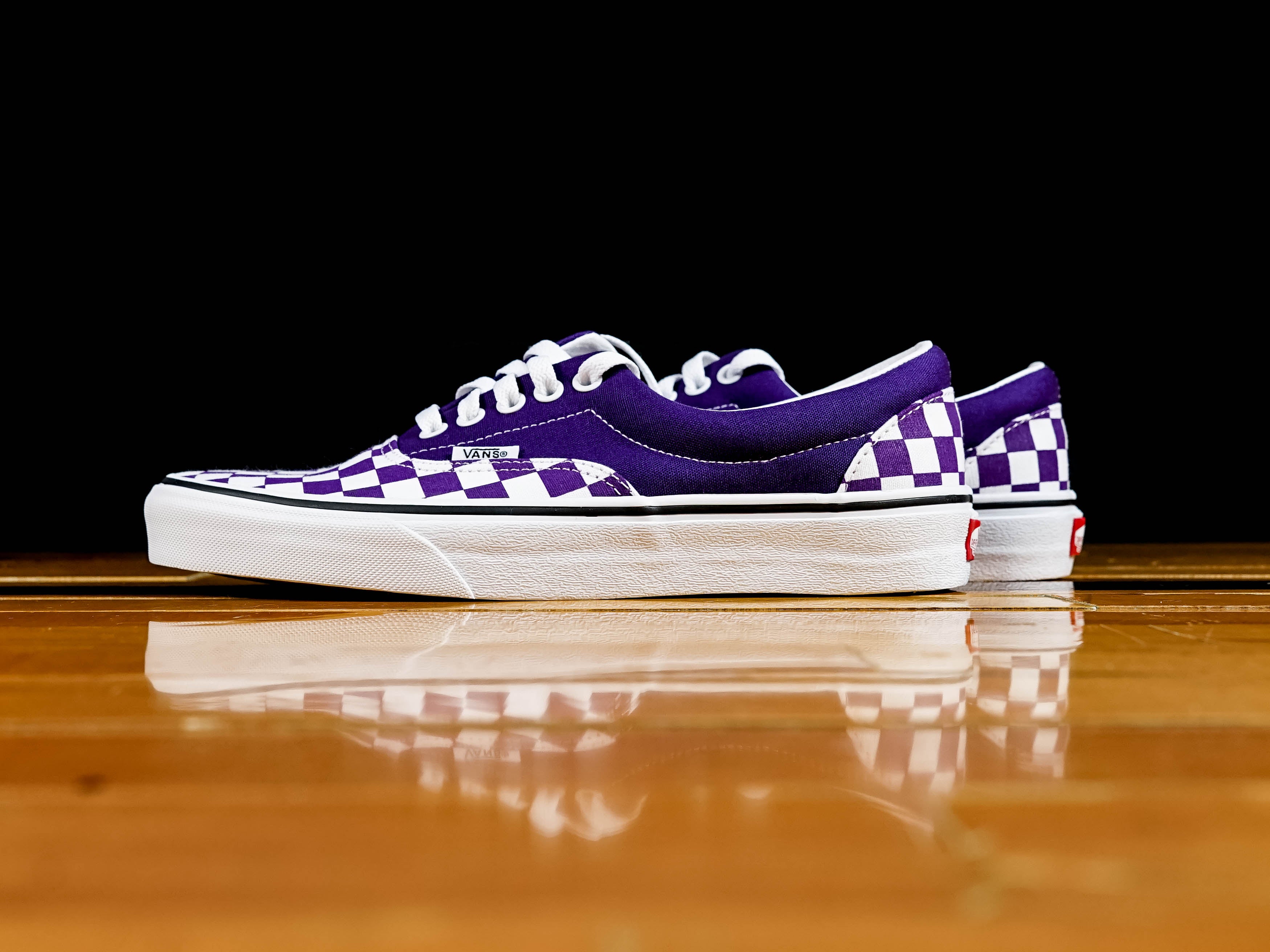 vans era violet