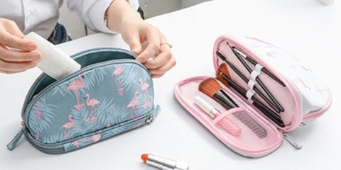Make -up -Tasche mit Doppelfach