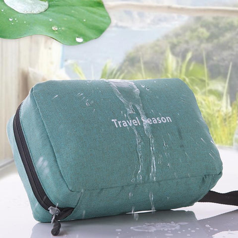 How to wash a toiletry bag?