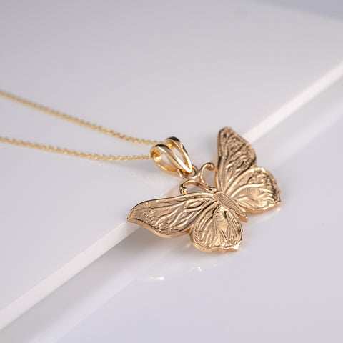 realistic gold butterfly pendant hunters fine jewellery
