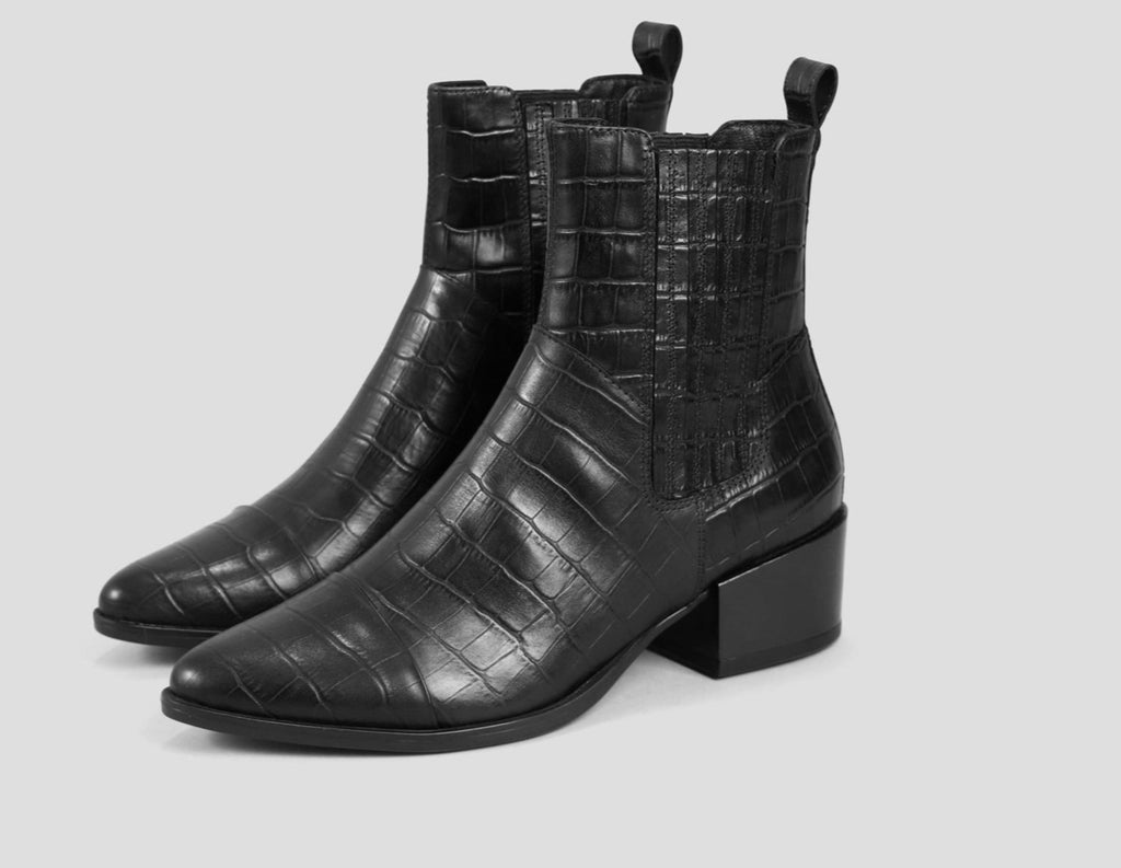upassende opfindelse Kræft Vagabond Marja - Black – Ladies Clothes, Shoes & Accessories - Boutique  Planet Bedford