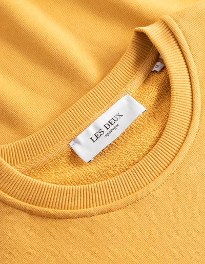 Les Deux MEN Globe Sweatshirt Sweatshirt 740215-Mustard Yellow/Ivory