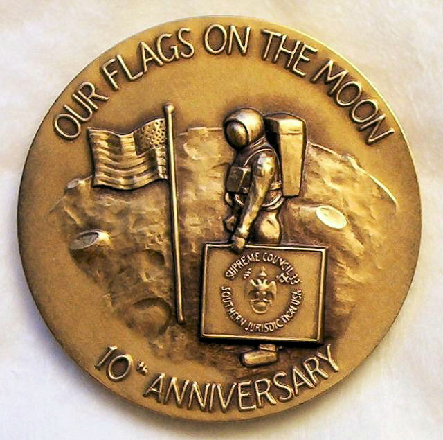 Masonic coin issued on the 10th Anniversary since the “Masonic Moon Landing”