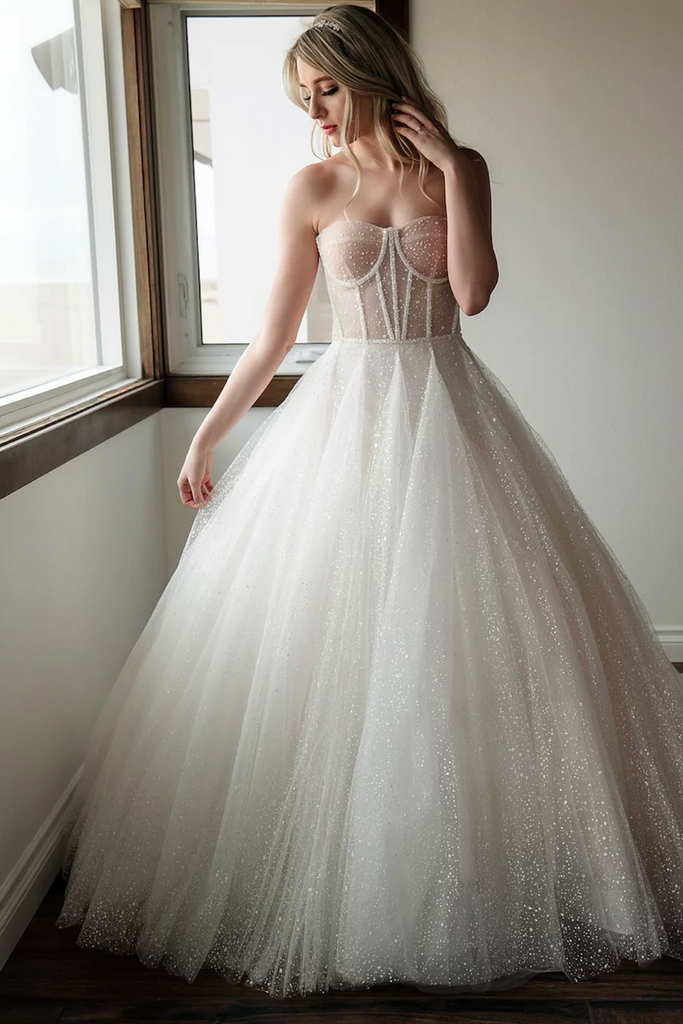 Model Wearing Evelyn Bridal Simone Wedding Dress