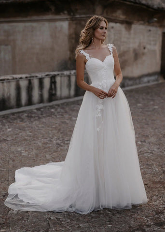 The Hottest Wedding Dress Trends for 2024