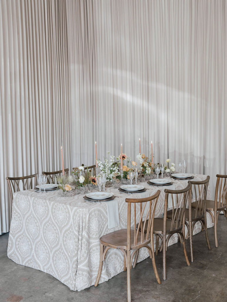 Modern Fall Wedding Inspiration | Styled Shoot at Zurie Studios
