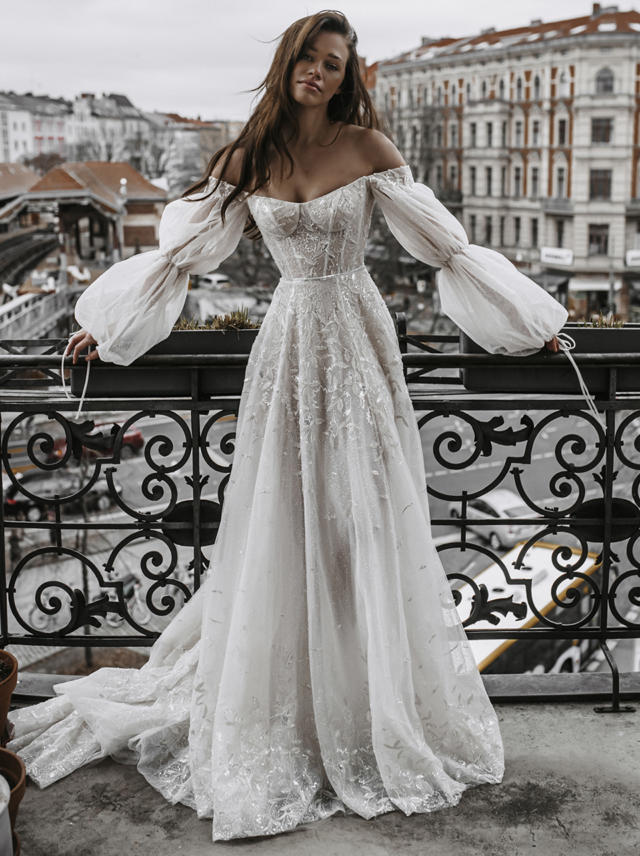 AI Winter Wedding Dress Inspiration