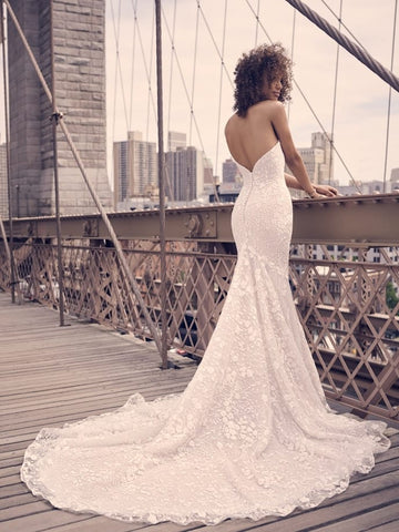 Shop 300+ Plus Size Wedding Dresses Online - Designer Gowns for Curvy Brides  Ready-to-Ship - Luxe Redux Bridal