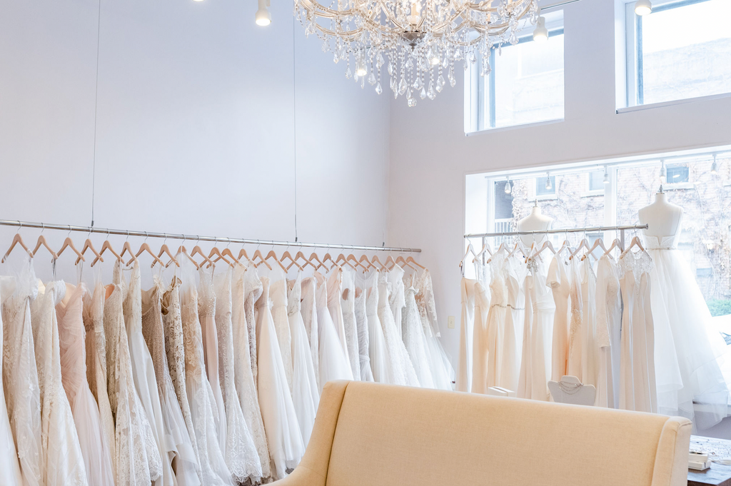 When to Buy Your Wedding Dress