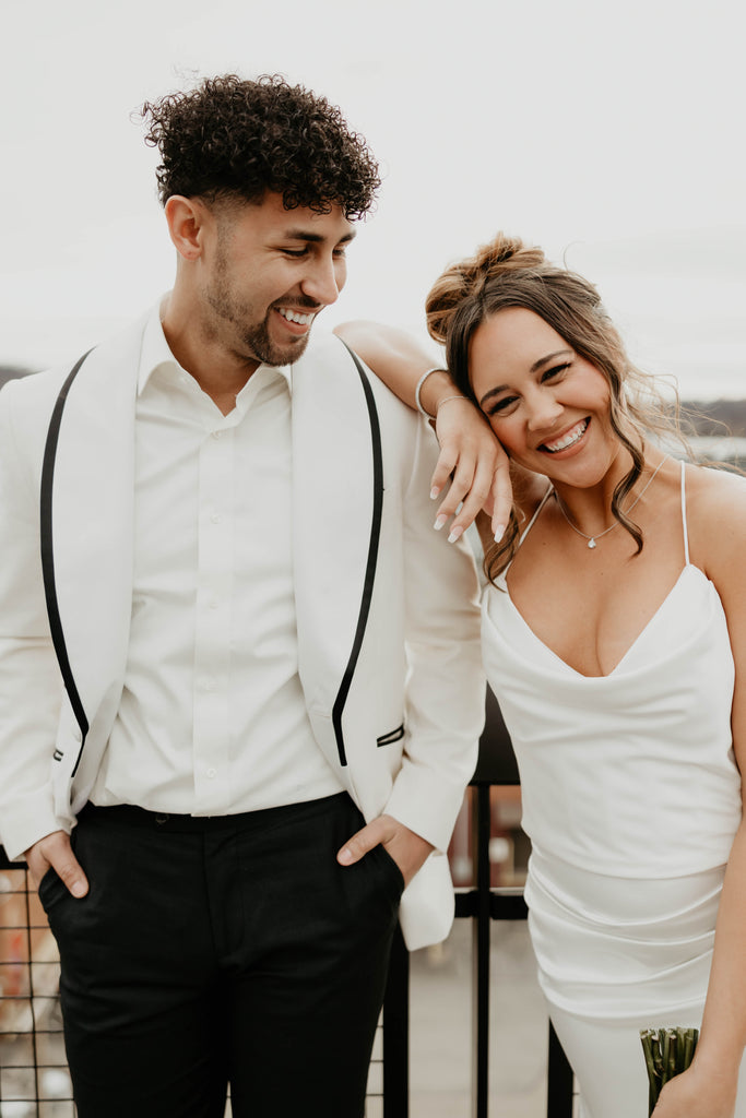 Downtown Pittsburgh Rooftop Wedding Inspo 