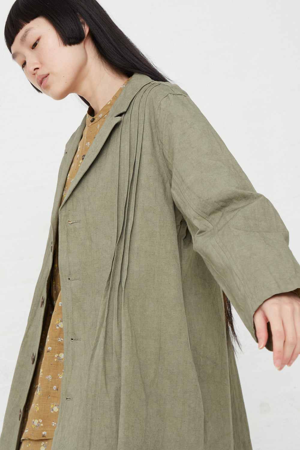 Tuck Coat in Olive