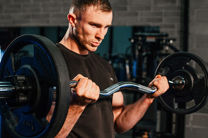 curl bar action