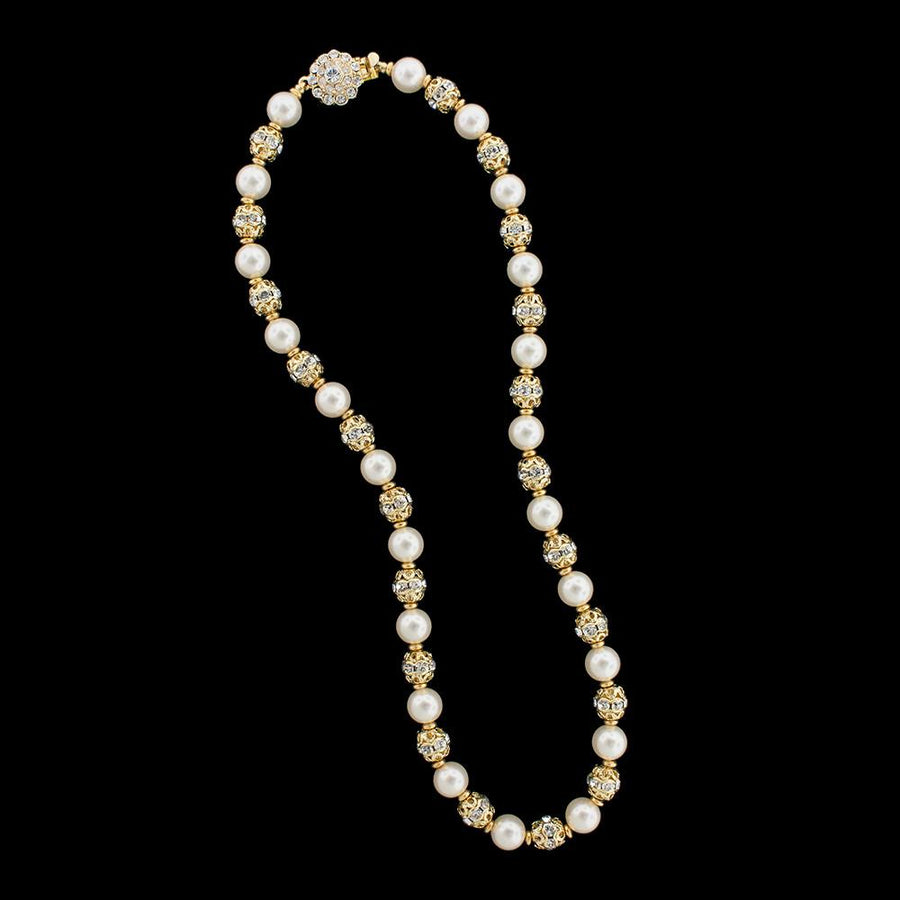 Pearl Necklace with Detailed Metal Accents – Giavan