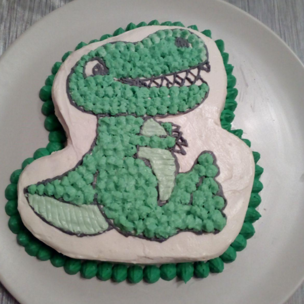 gateau dinosaure vert