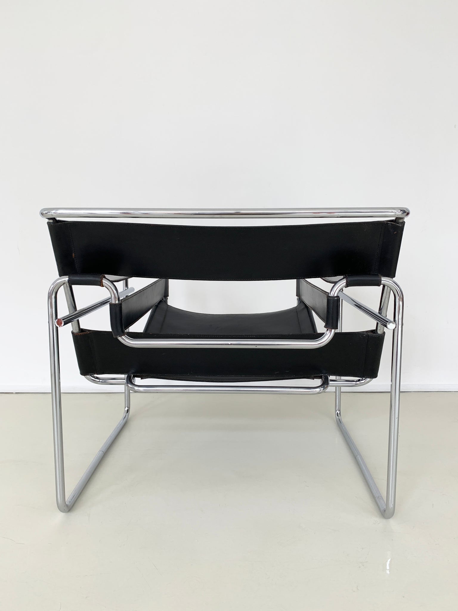 Mid Century Black Leather Wassily Chair by Marcel Breuer – Home NYC